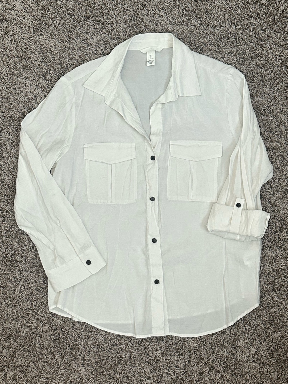 H&M White Casual Button-Down Shirt with Dark Buttons